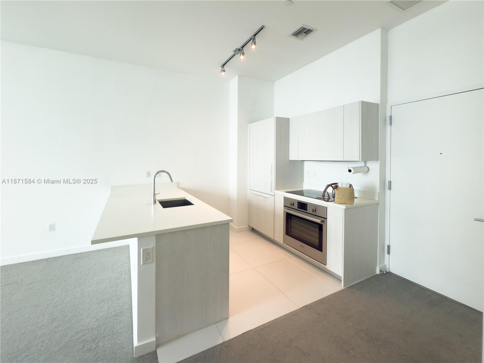 501 NE 31st St #4005, Miami FL 33137