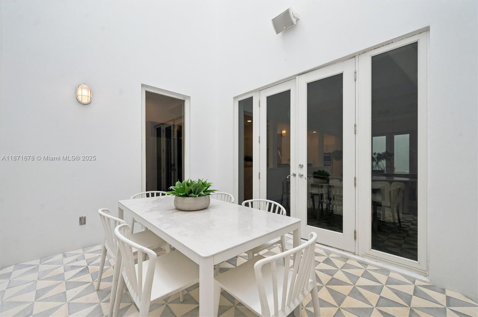 211 Water Way, Miami Beach FL 33141