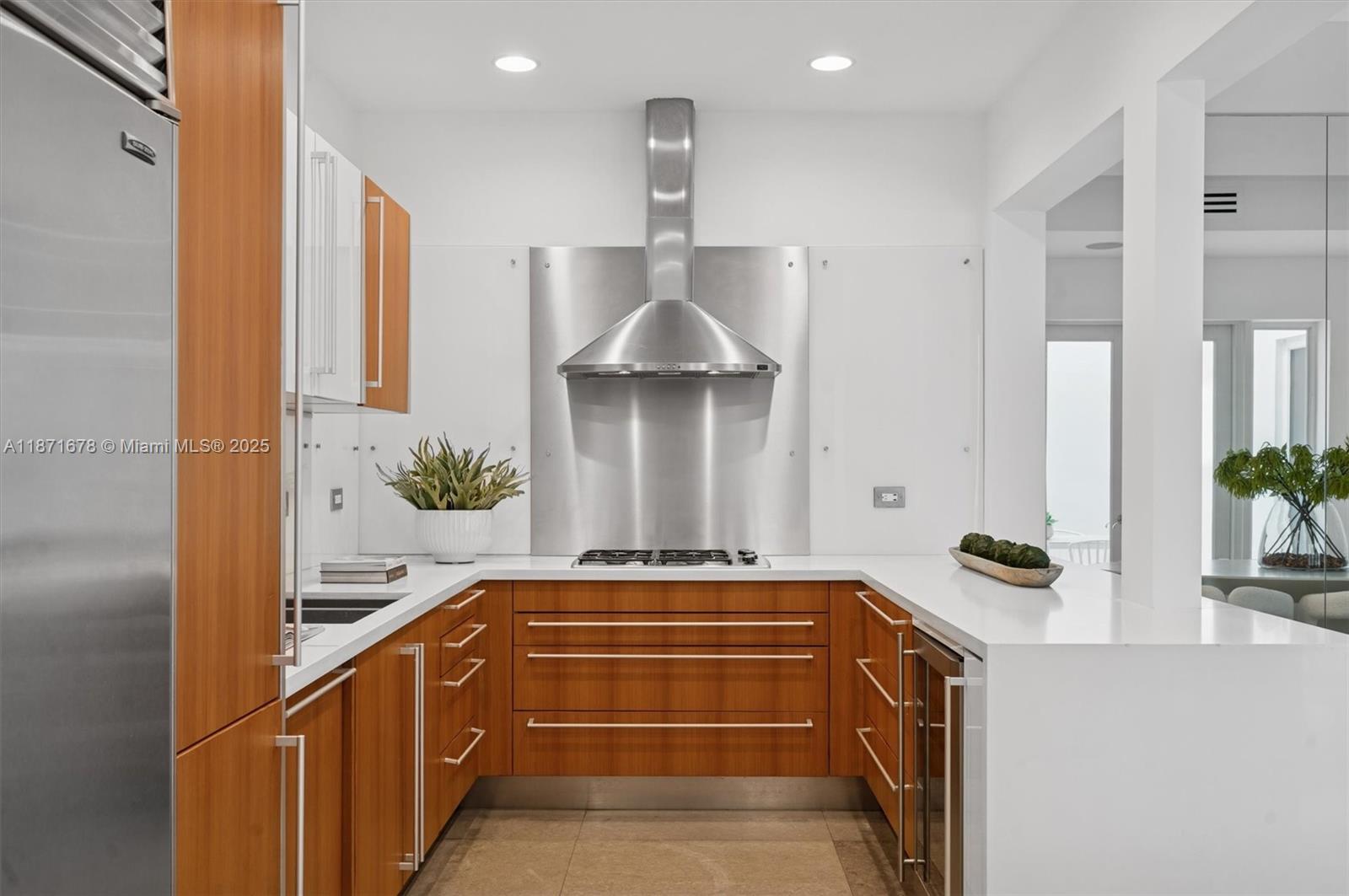 211 Water Way, Miami Beach FL 33141
