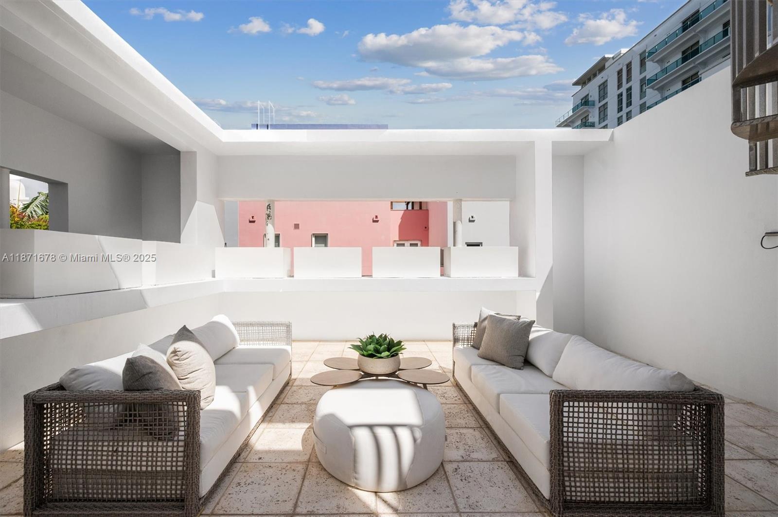 211 Water Way, Miami Beach FL 33141
