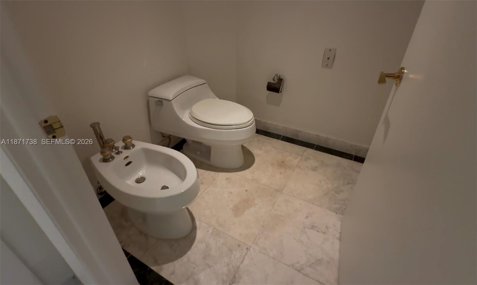 2600 Island Blvd #1503, Aventura FL 33160