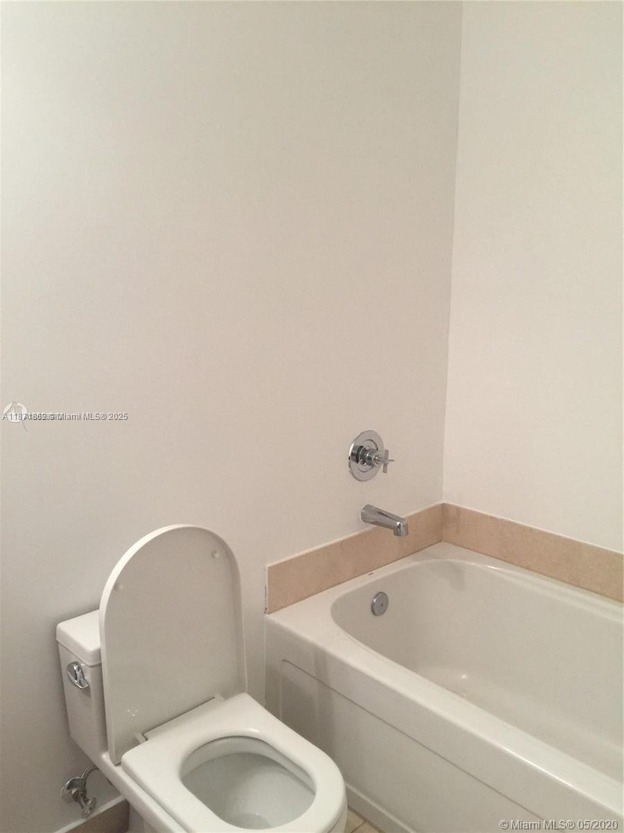 1111 SW 1st Ave #2121-N, Miami FL 33130