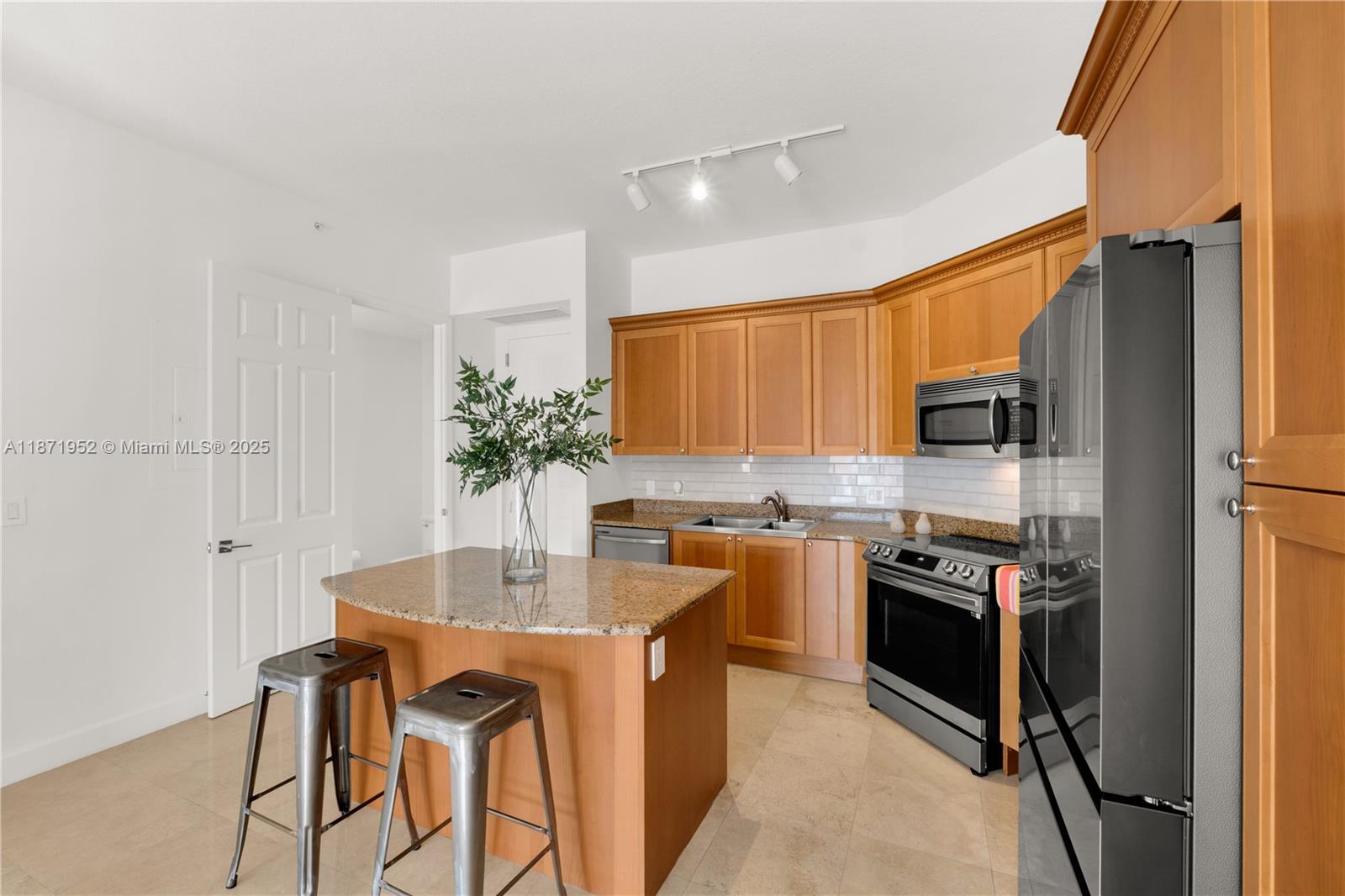 55 Merrick Way #818, Coral Gables FL 33134