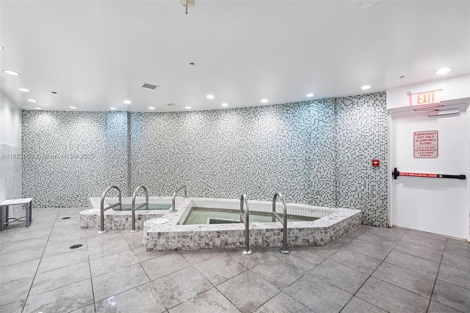 244 Biscayne Blvd #445, Miami FL 33132