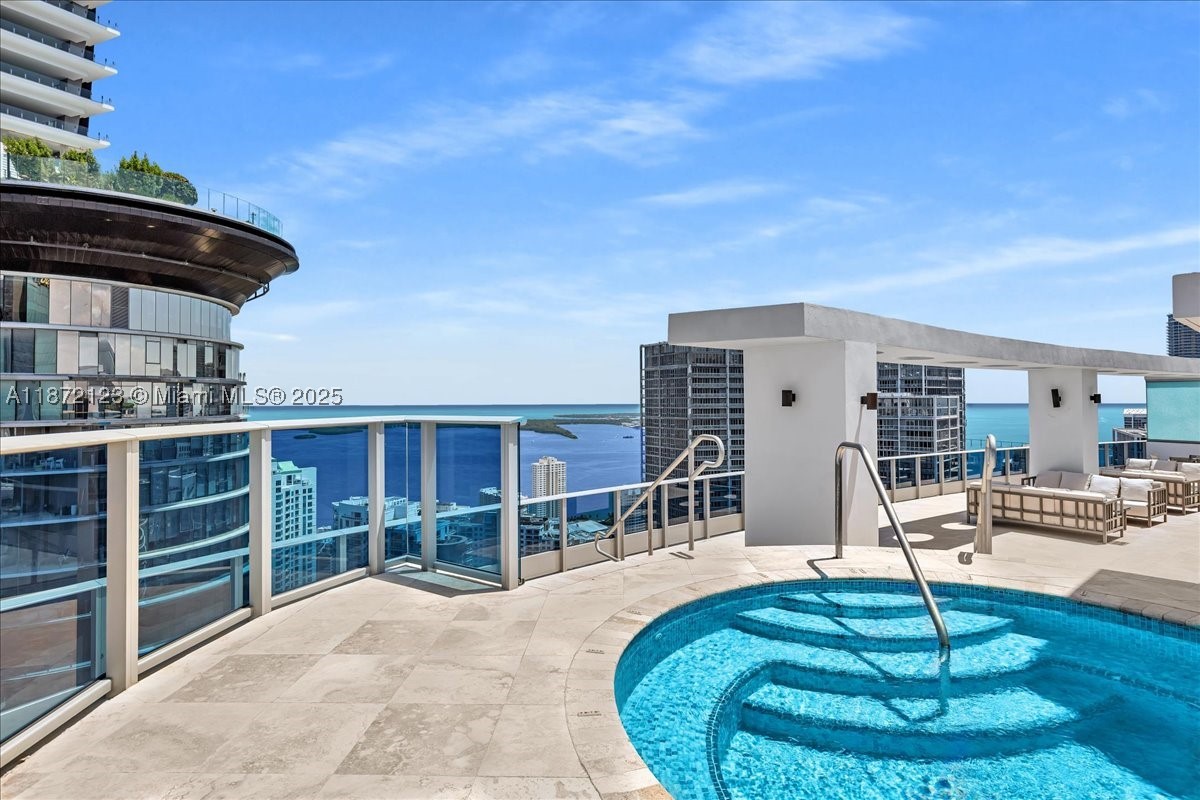 200 Biscayne Boulevard Way #PH 5401, Miami FL 33131