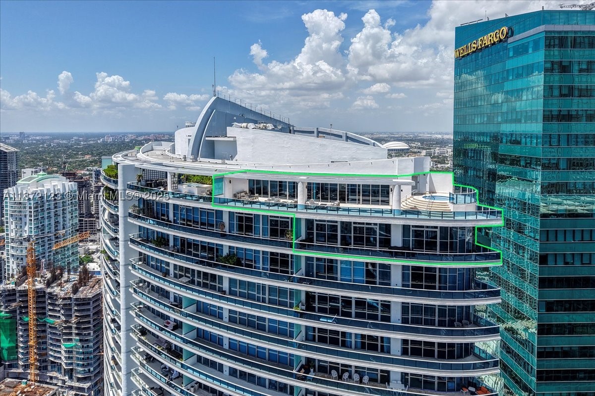 200 Biscayne Boulevard Way #PH 5401, Miami FL 33131
