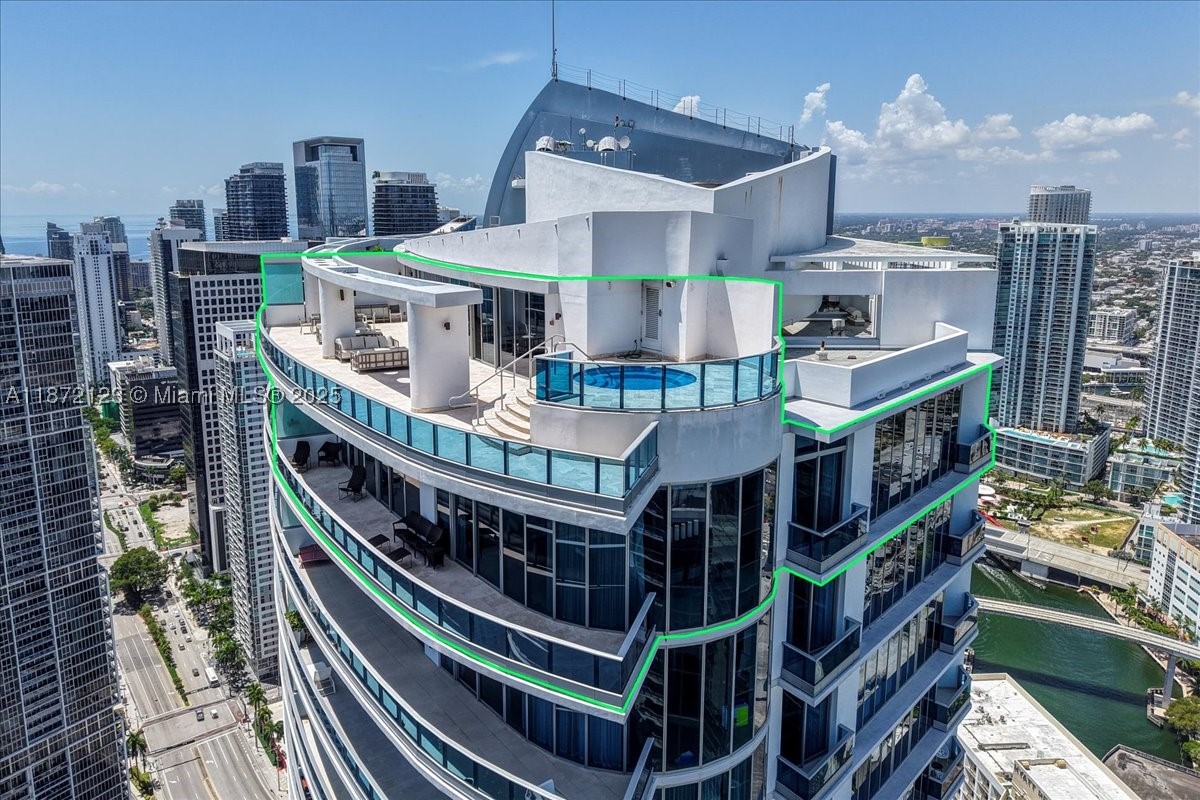 200 Biscayne Boulevard Way #PH 5401, Miami FL 33131