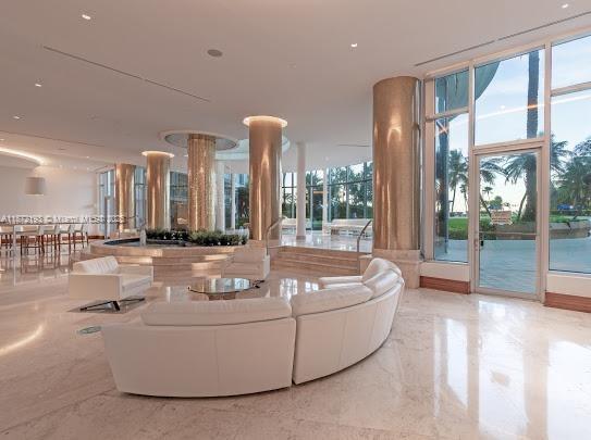 5161 Collins Ave #1208, Miami Beach FL 33140