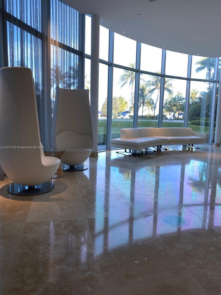 5161 Collins Ave #1208, Miami Beach FL 33140