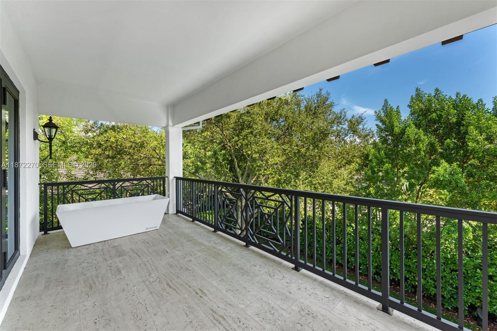 9445 SW 72nd Ct, Pinecrest FL 33156