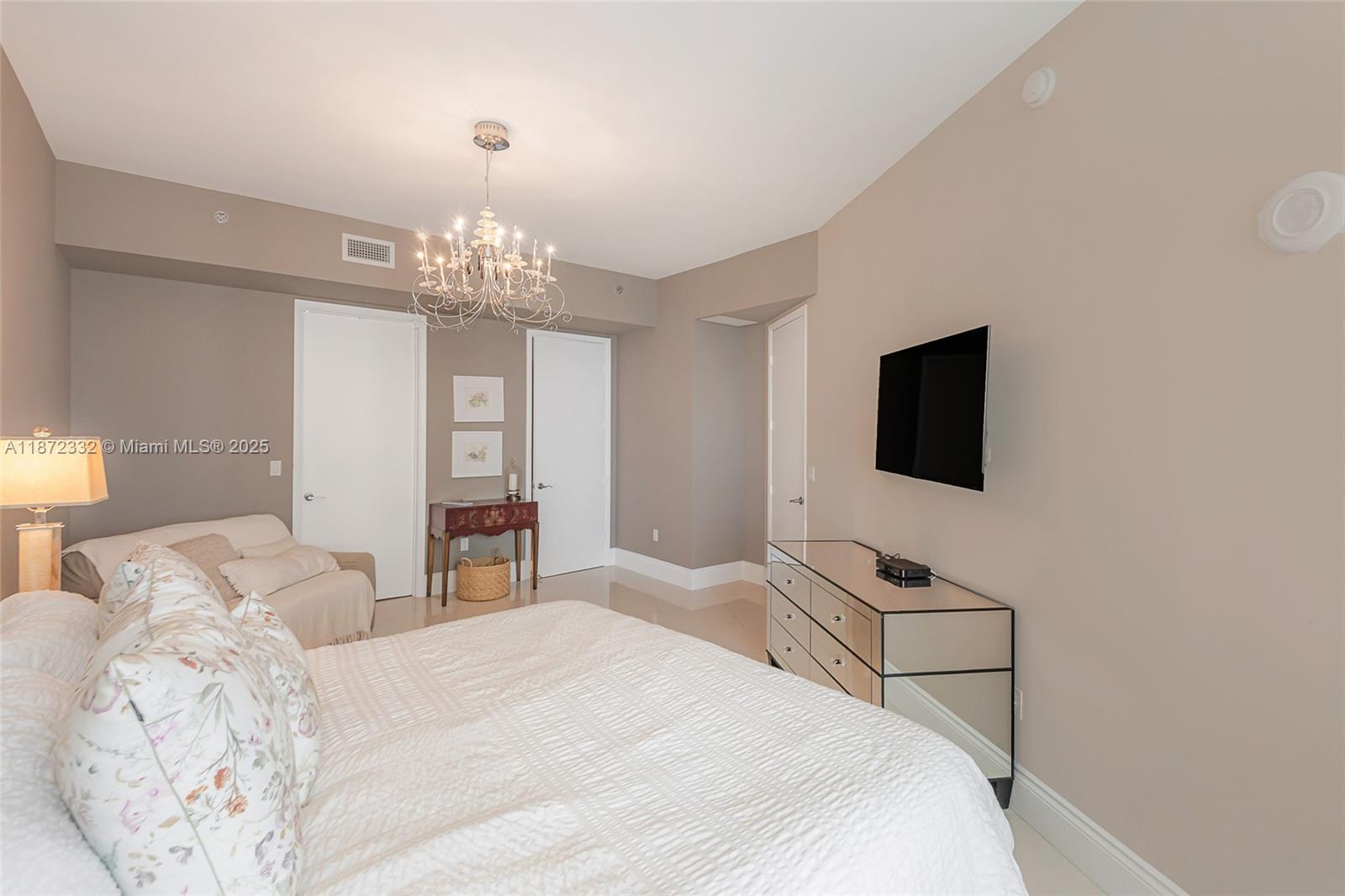 16001 Collins Ave #2903, Sunny Isles Beach FL 33160