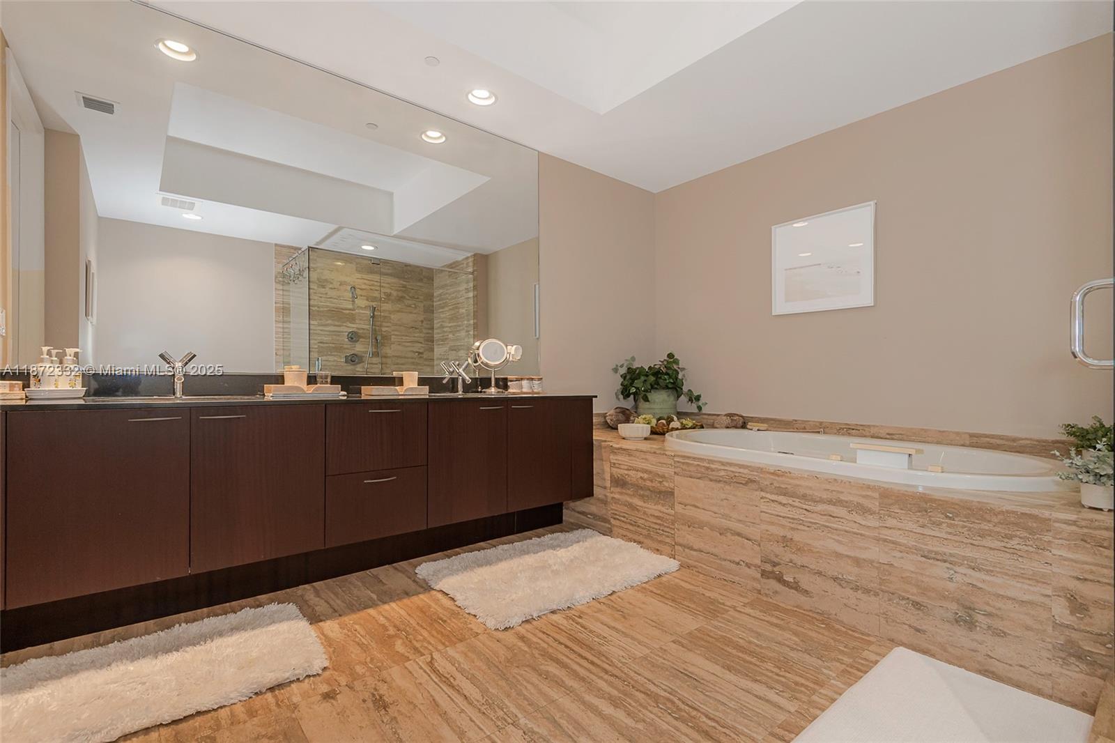 16001 Collins Ave #2903, Sunny Isles Beach FL 33160