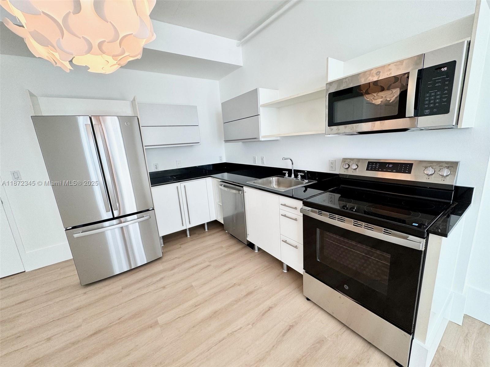 690 SW 1st Ct #2126, Miami FL 33130