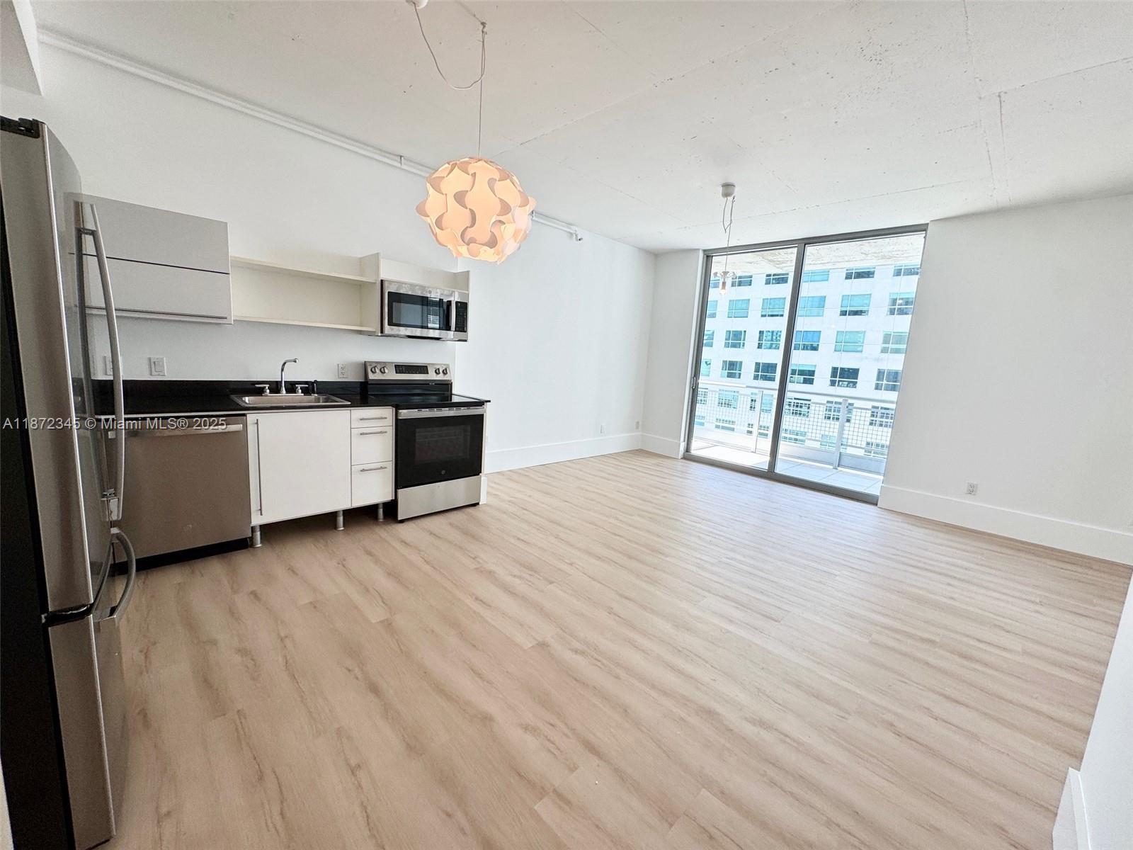 690 SW 1st Ct #2126, Miami FL 33130