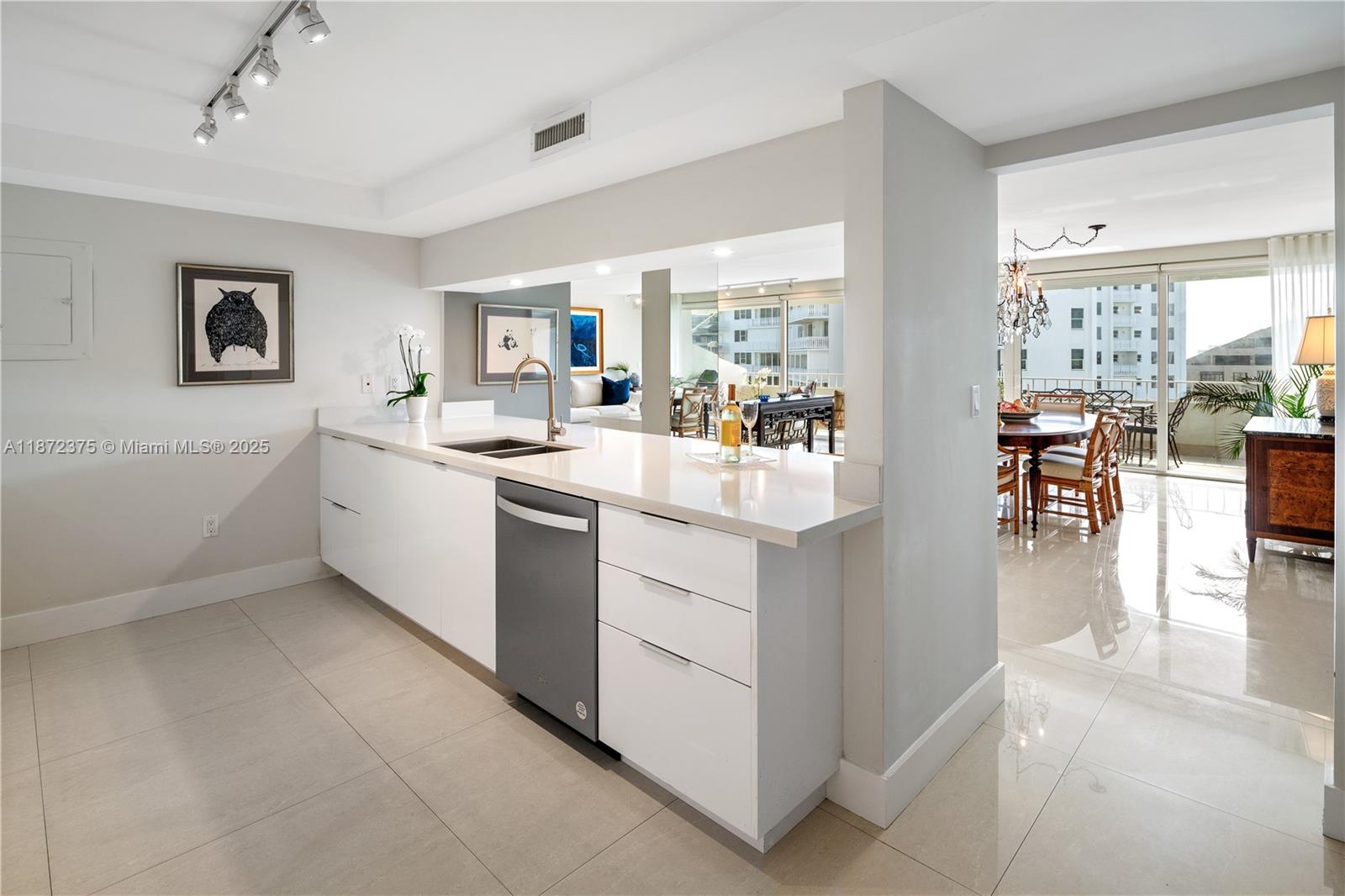 199 Ocean Lane Dr #1005, Key Biscayne FL 33149