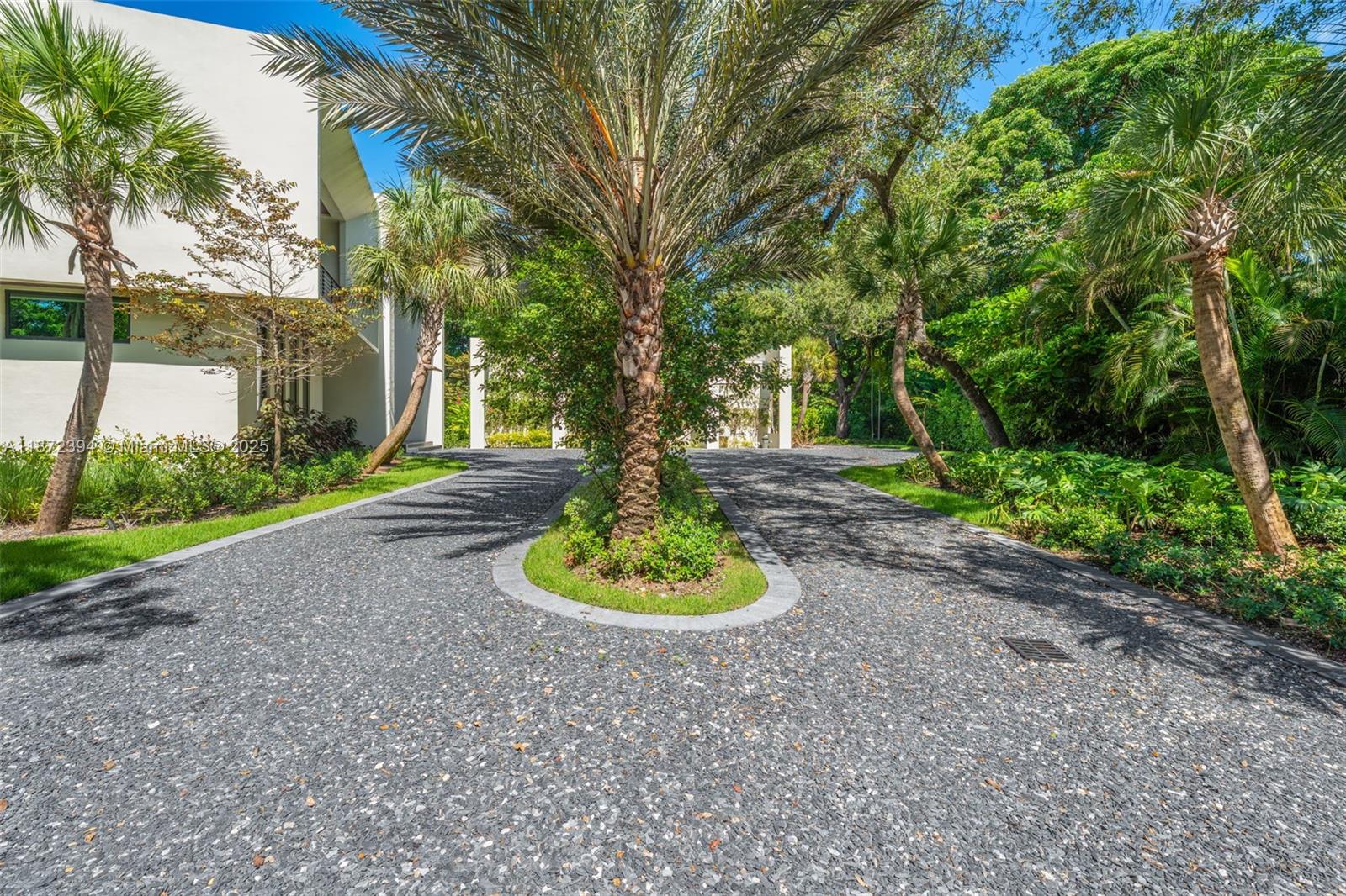 9440 Old Cutler Ln, Coral Gables FL 33156