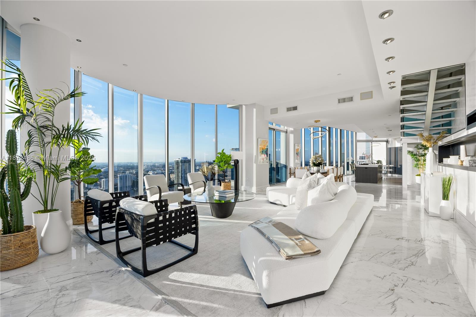 200 Biscayne Boulevard Way #PH5402, Miami FL 33131