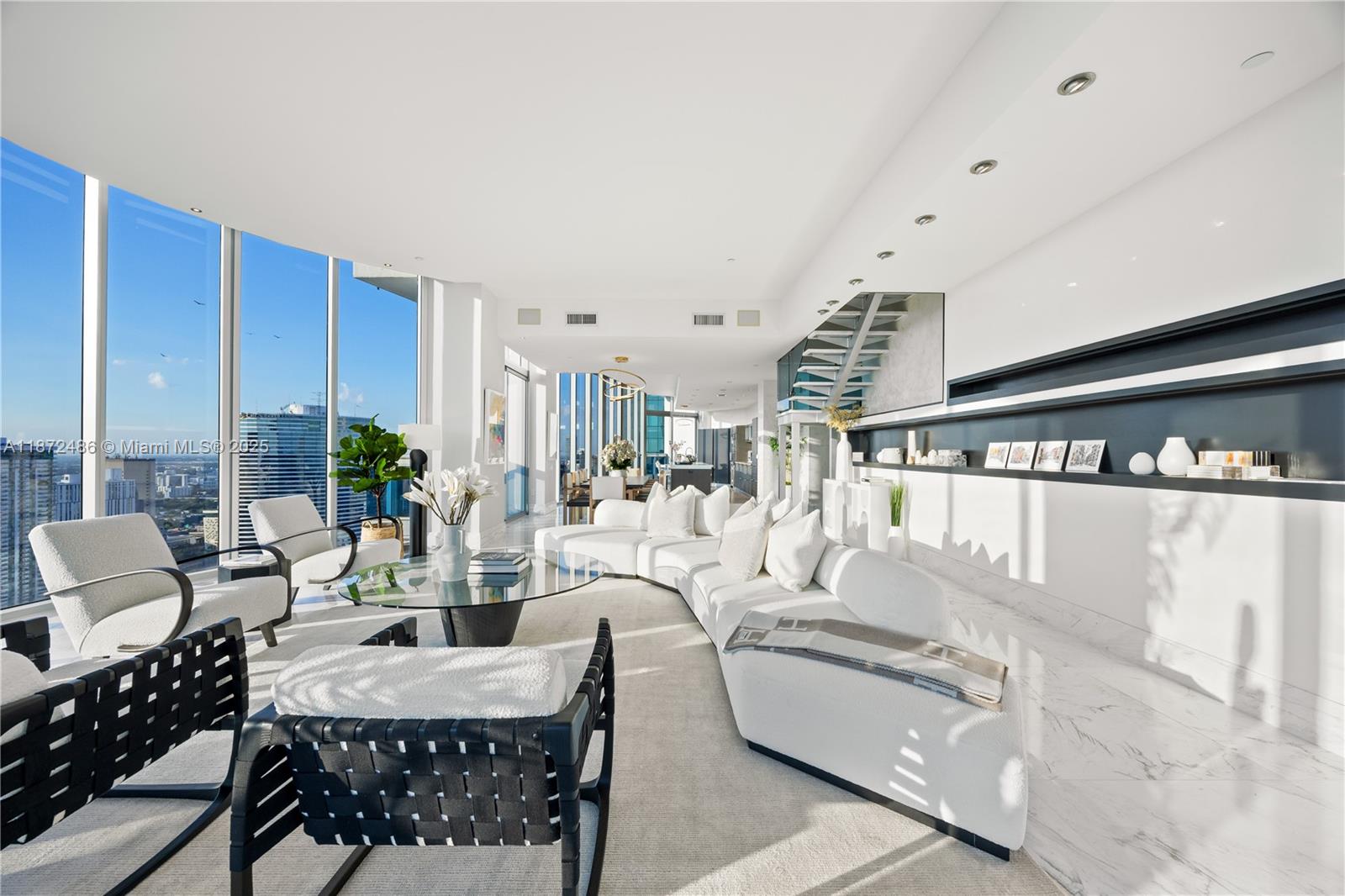 200 Biscayne Boulevard Way #PH5402, Miami FL 33131