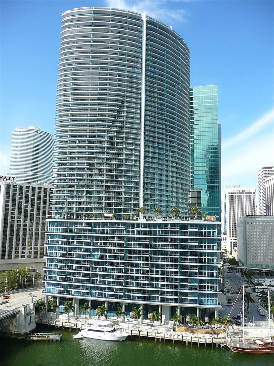 200 Biscayne Boulevard Way #PH5402, Miami FL 33131