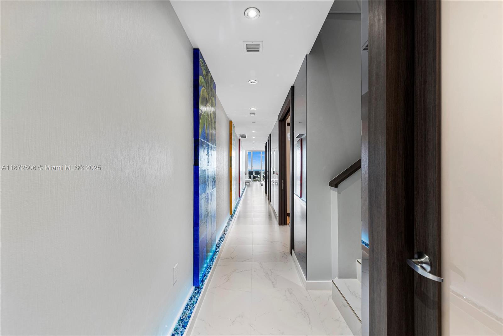 1100 Biscayne Blvd #LPH6105, Miami FL 33132