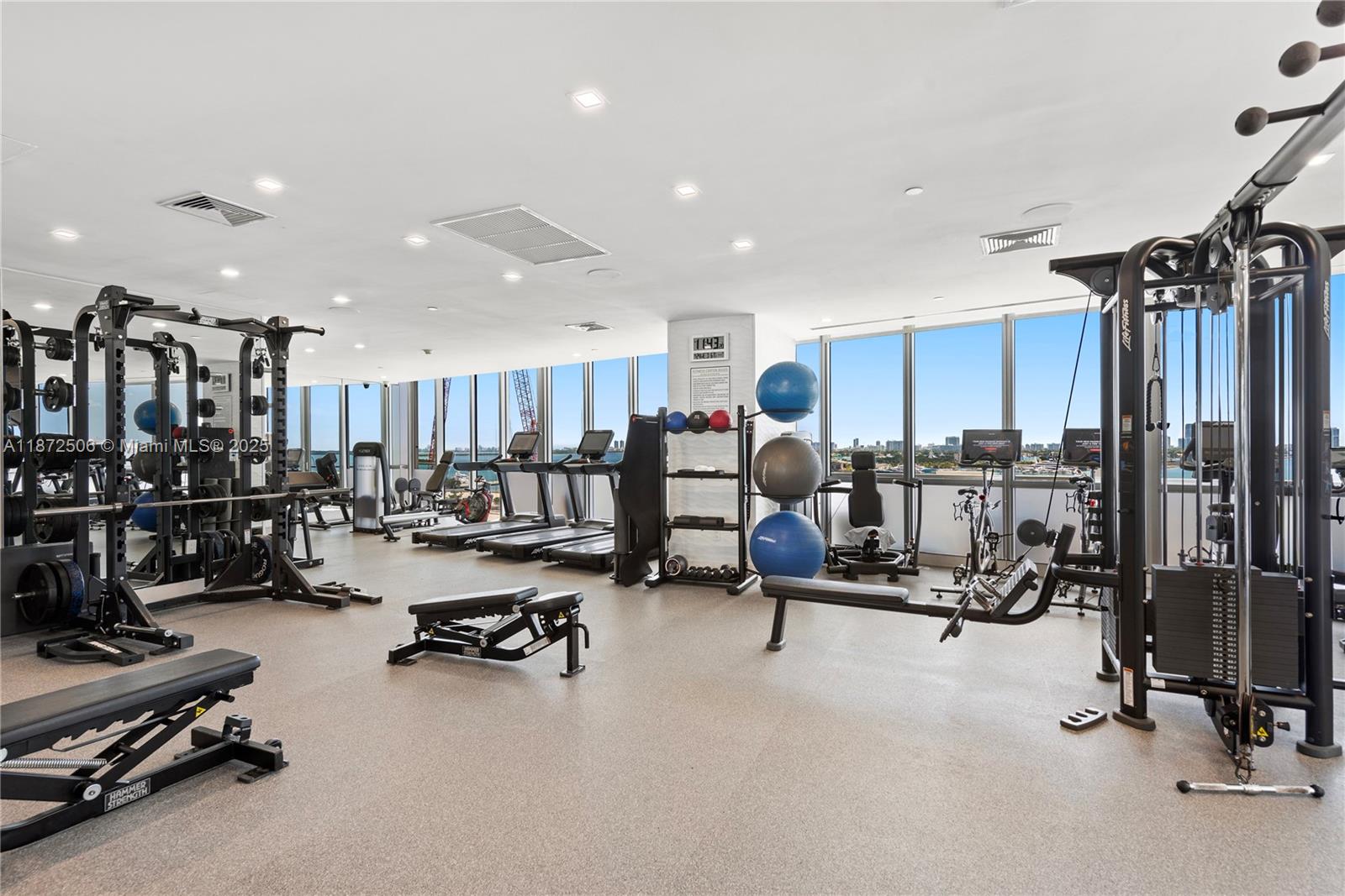 1100 Biscayne Blvd #LPH6105, Miami FL 33132