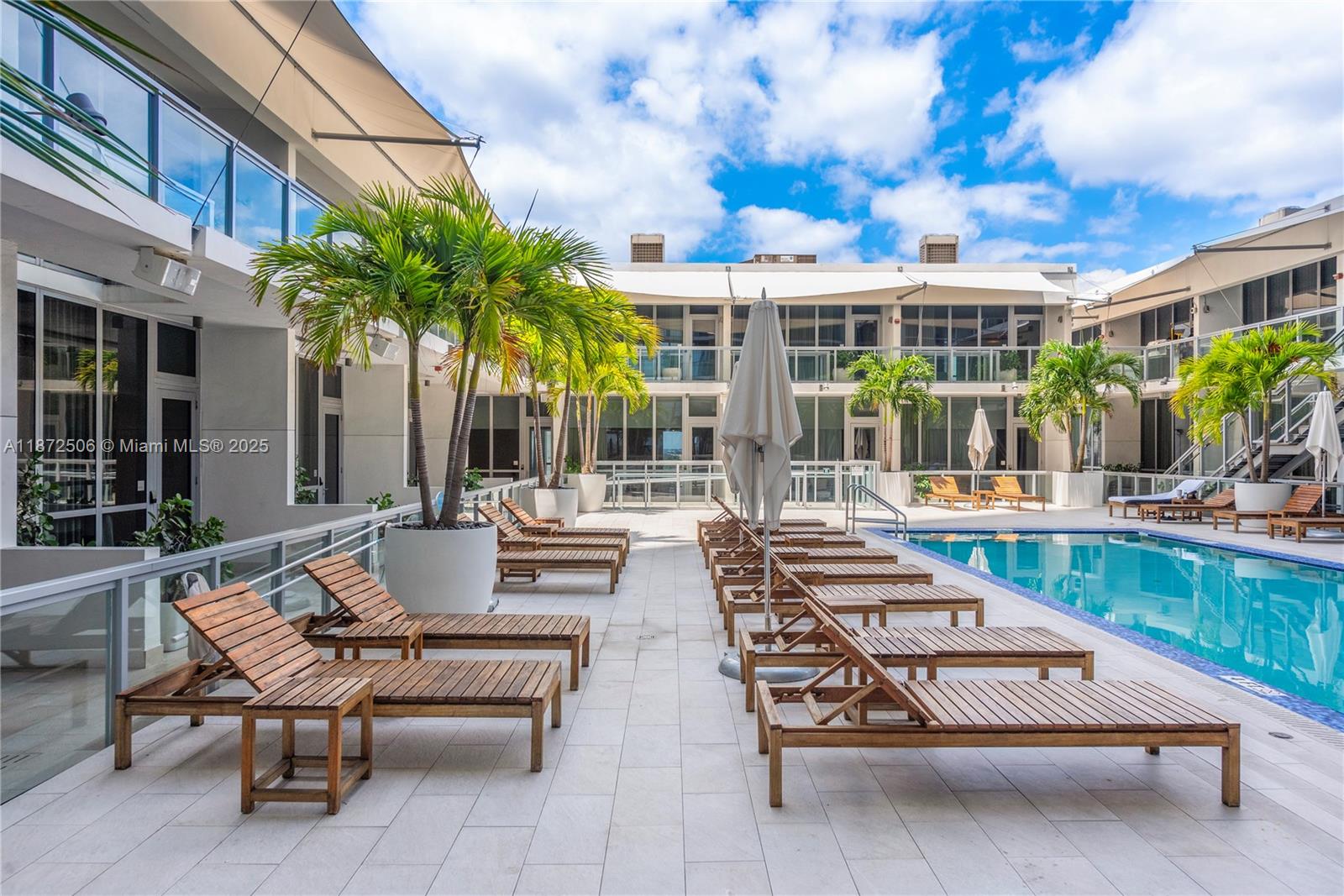 1100 Biscayne Blvd #LPH6105, Miami FL 33132
