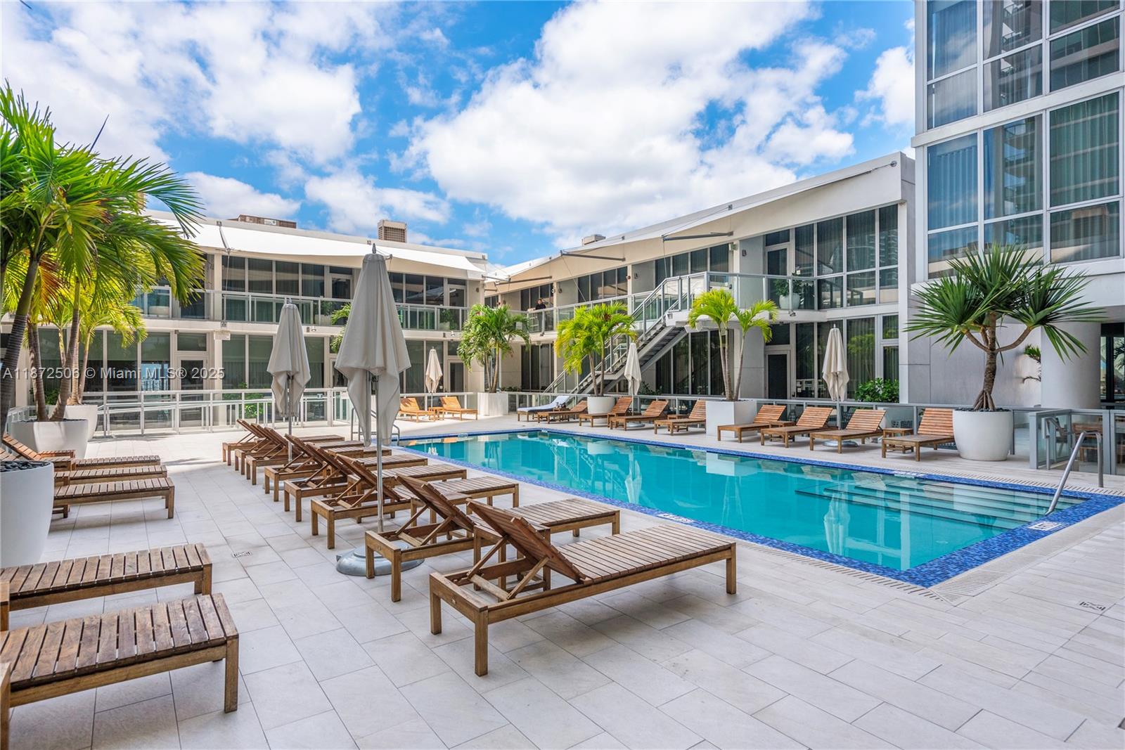 1100 Biscayne Blvd #LPH6105, Miami FL 33132
