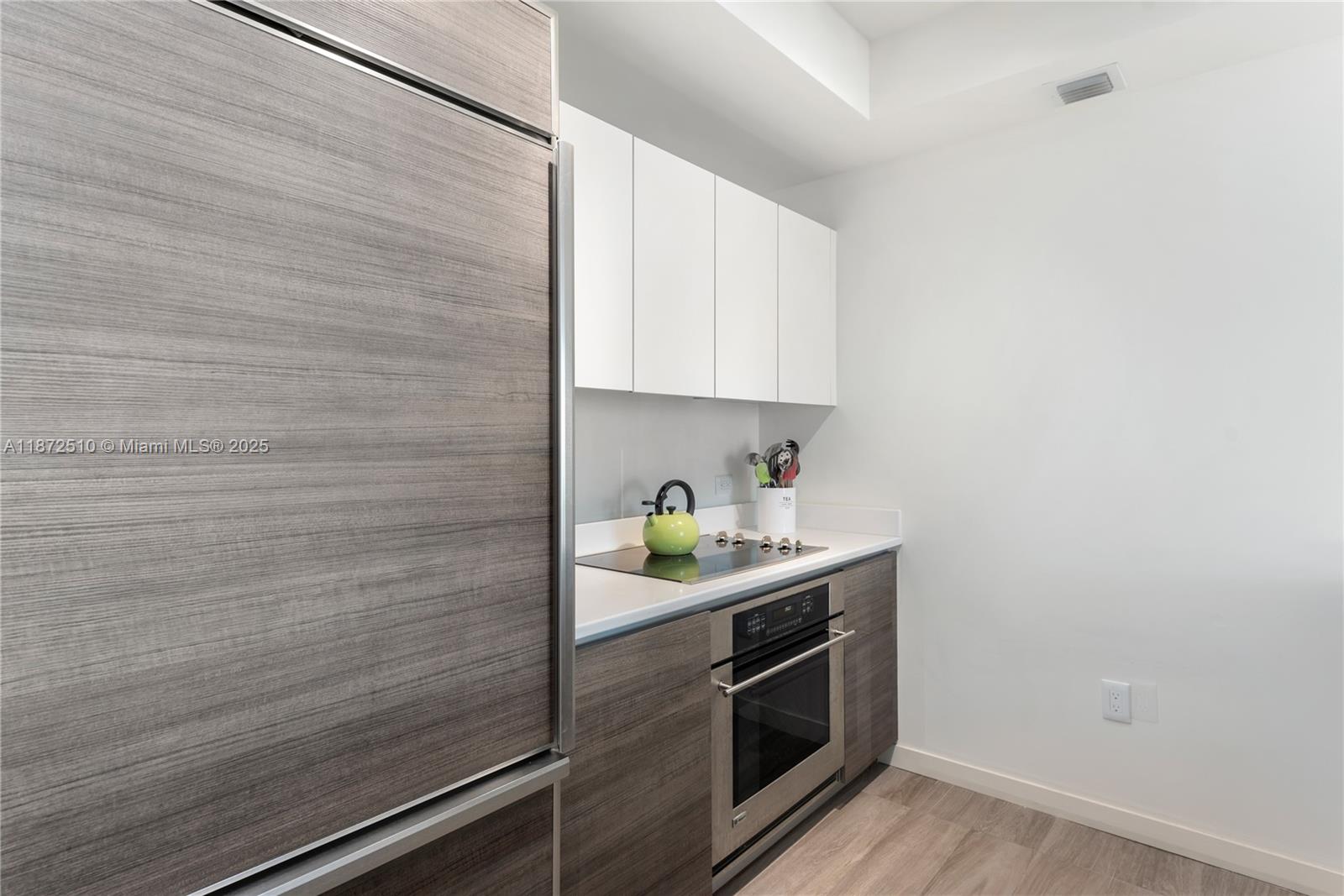 1100 S Miami Ave #2707, Miami FL 33130