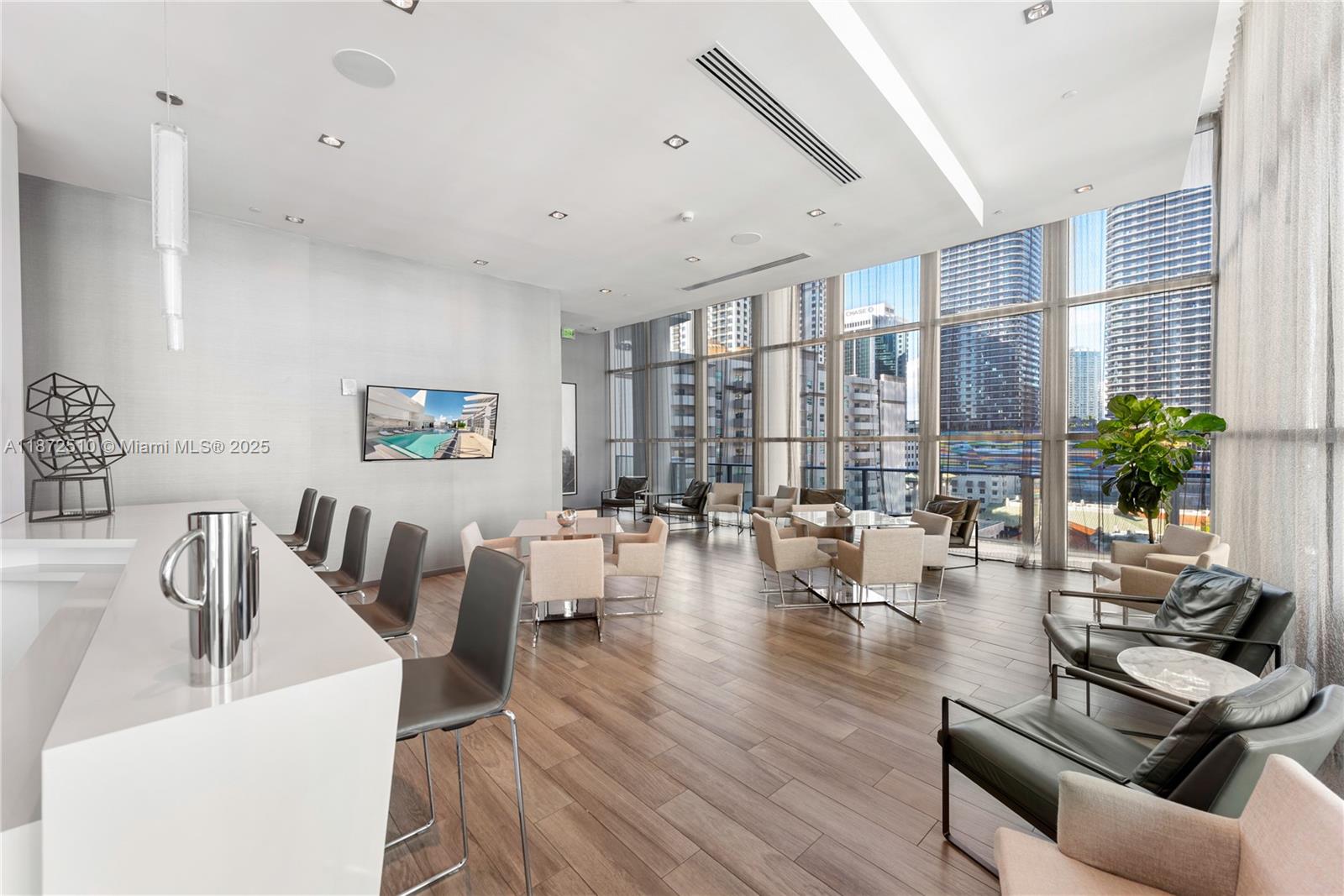 1100 S Miami Ave #2707, Miami FL 33130