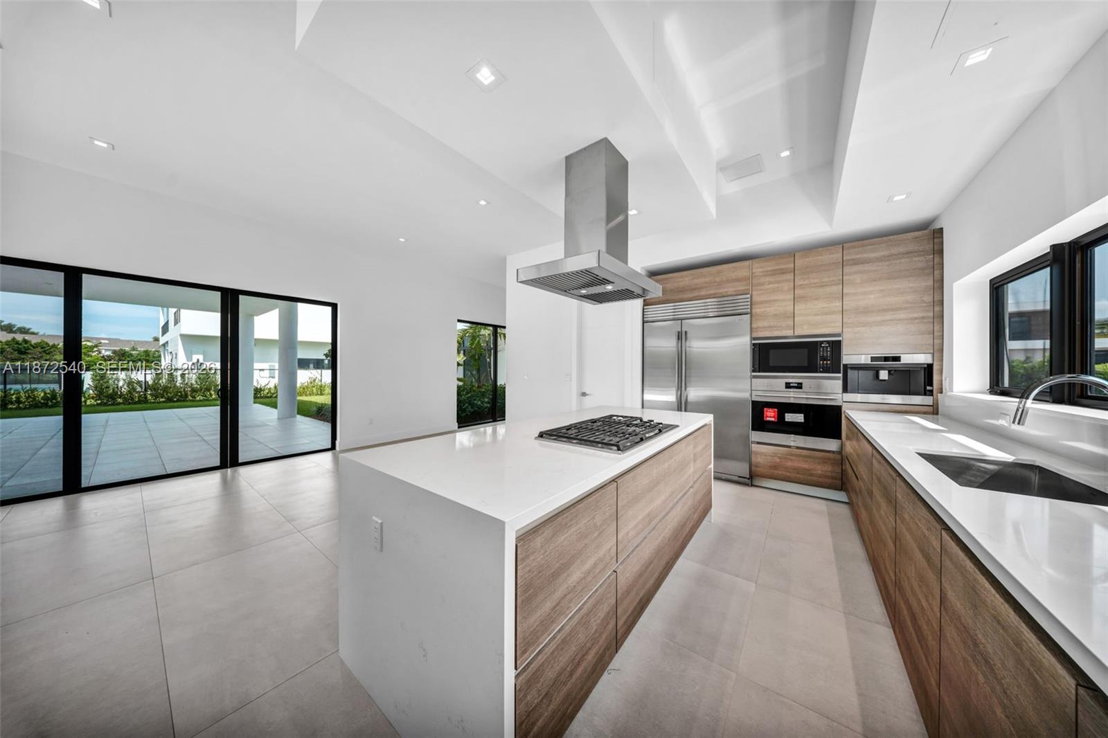 16740 N Botaniko Dr N, Weston FL 33326