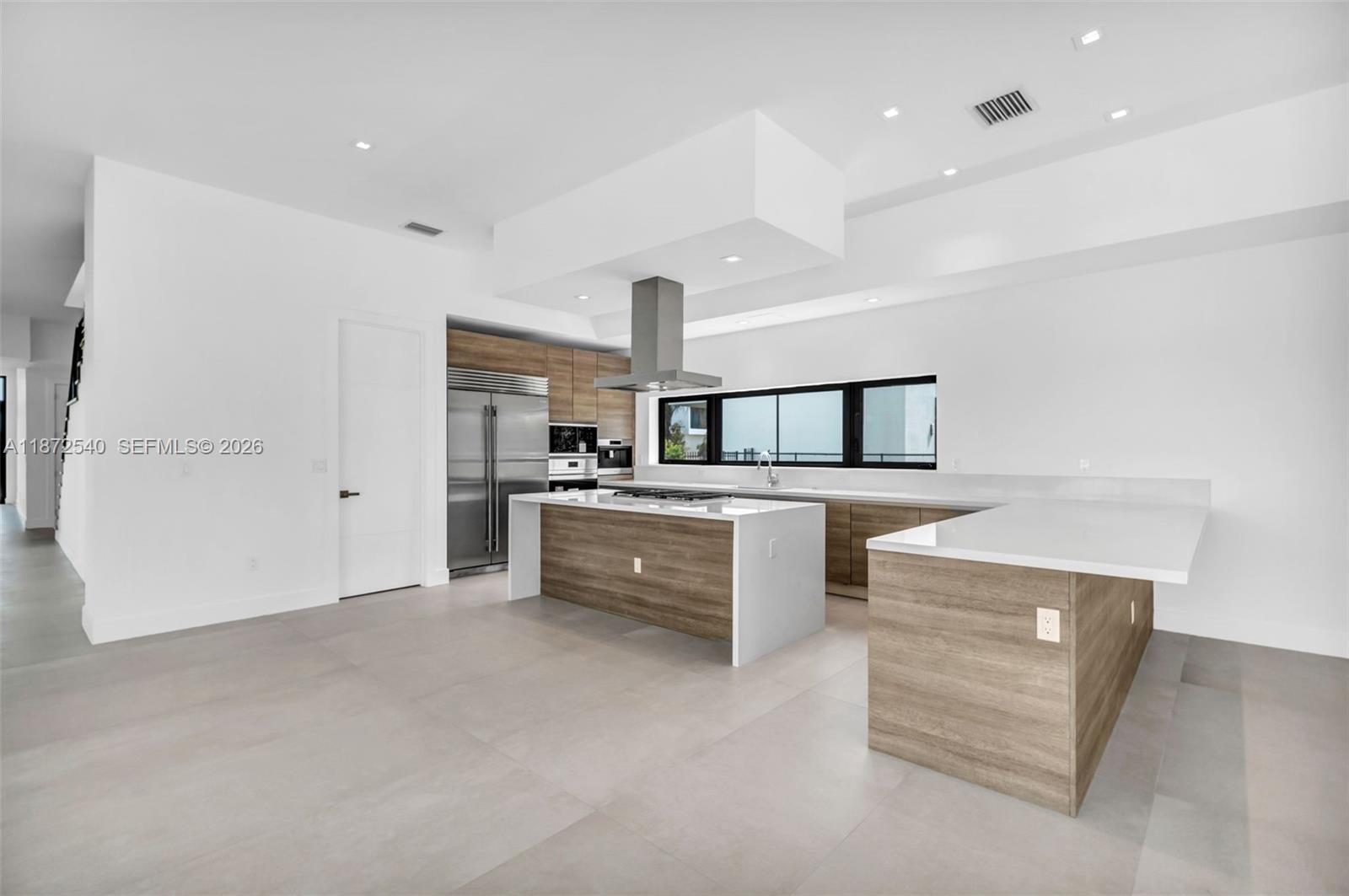 16740 N Botaniko Dr N, Weston FL 33326