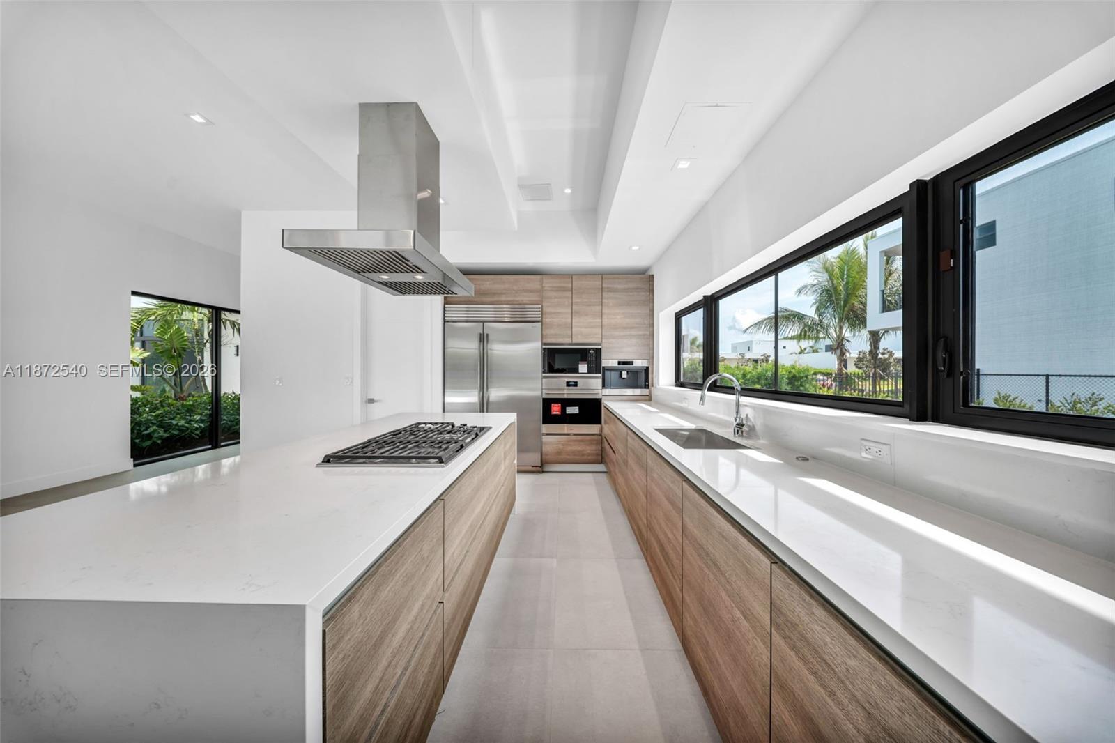 16740 N Botaniko Dr N, Weston FL 33326