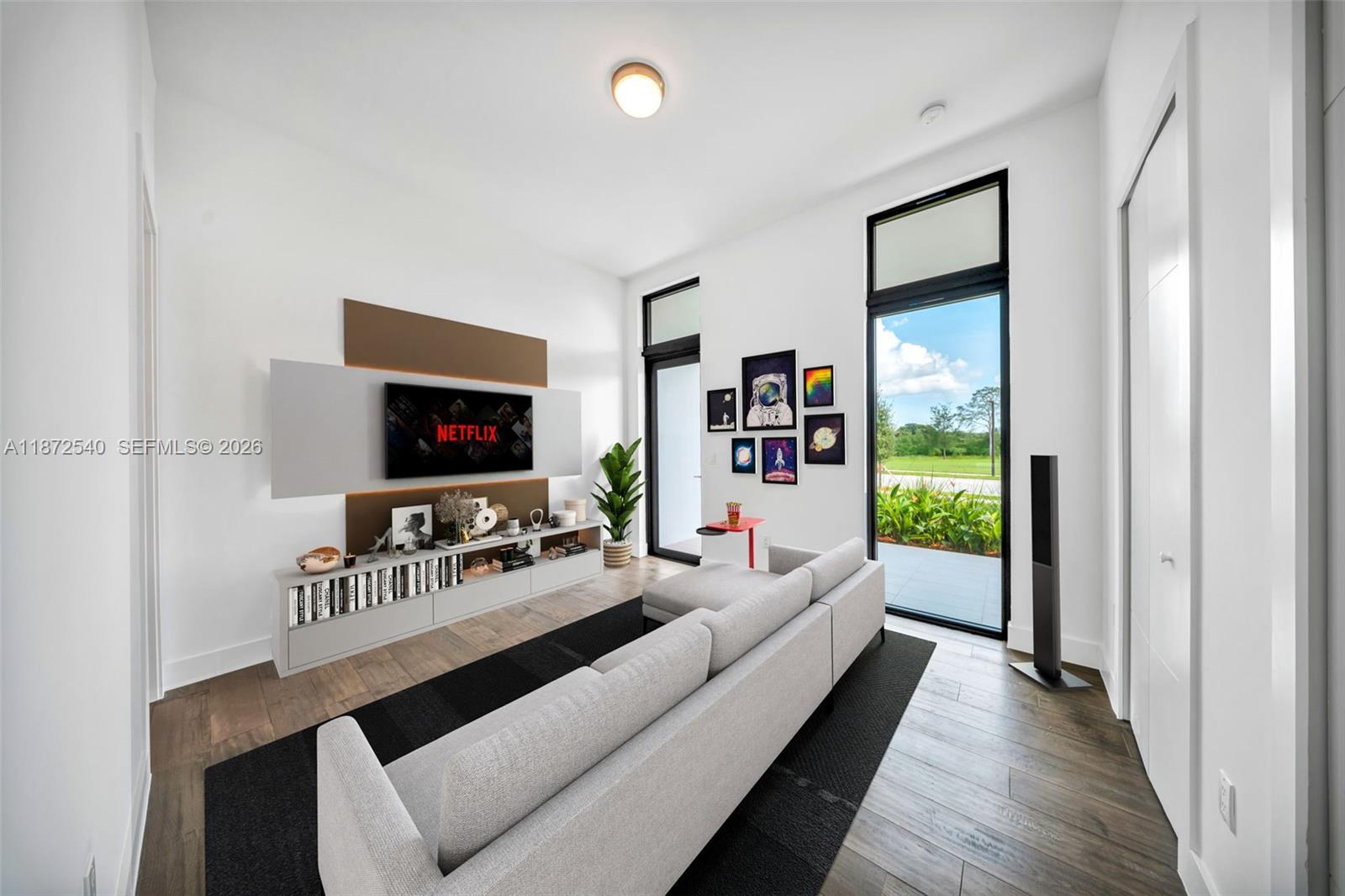 16740 N Botaniko Dr N, Weston FL 33326