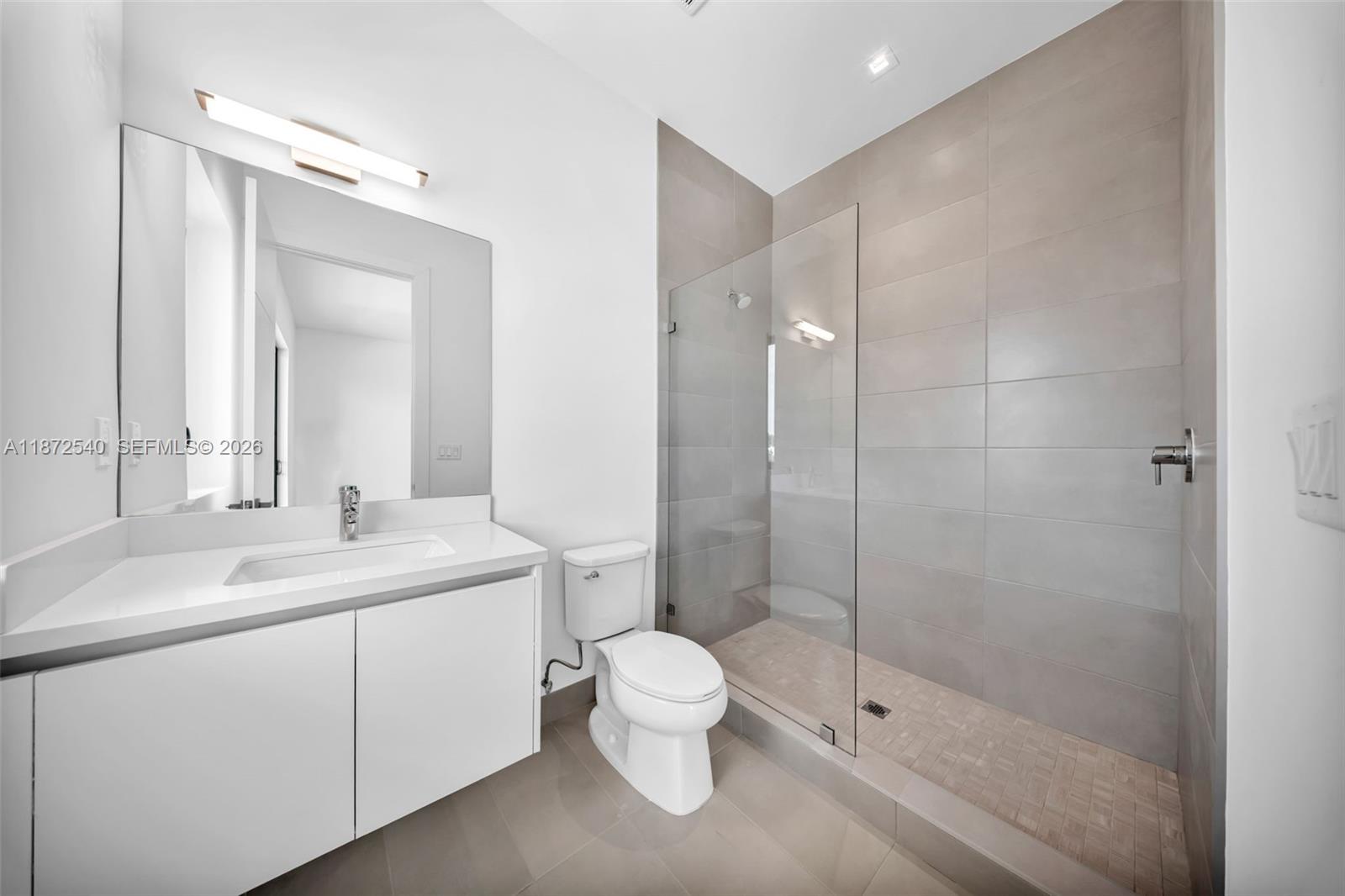 16740 N Botaniko Dr N, Weston FL 33326