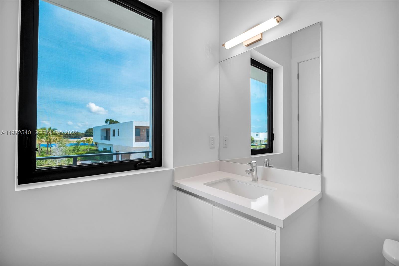 16740 N Botaniko Dr N, Weston FL 33326