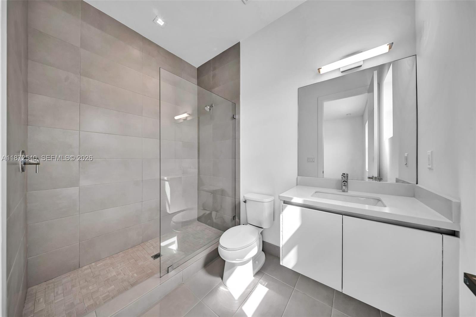 16740 N Botaniko Dr N, Weston FL 33326