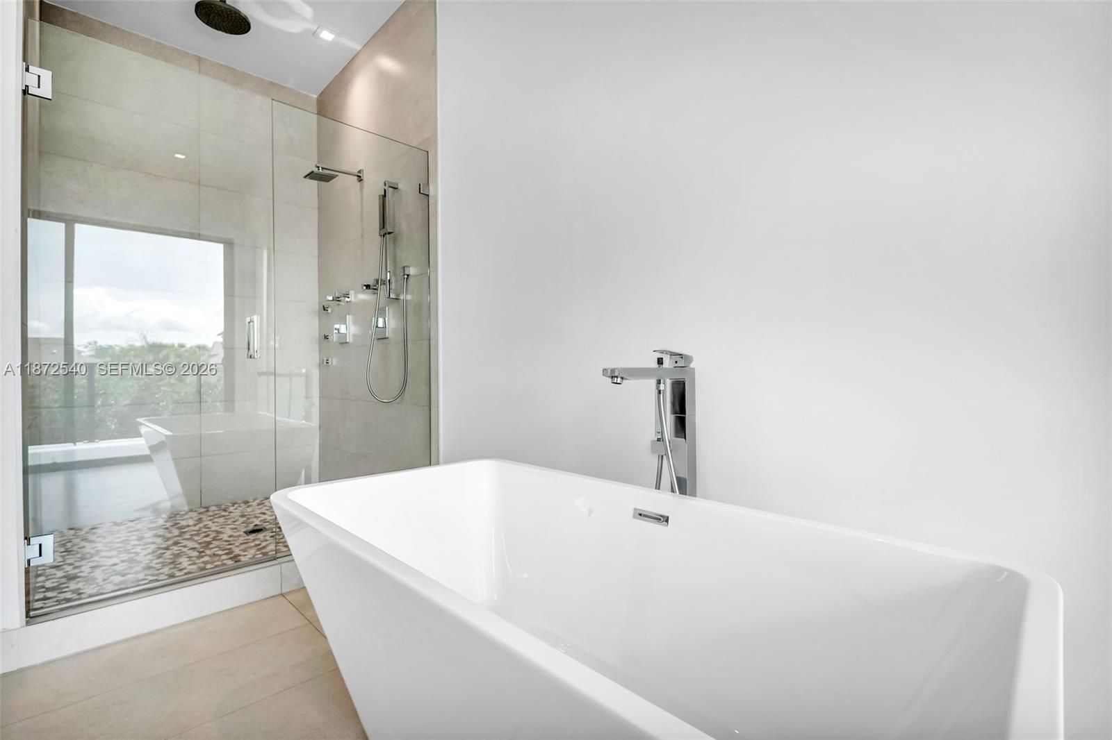 16740 N Botaniko Dr N, Weston FL 33326