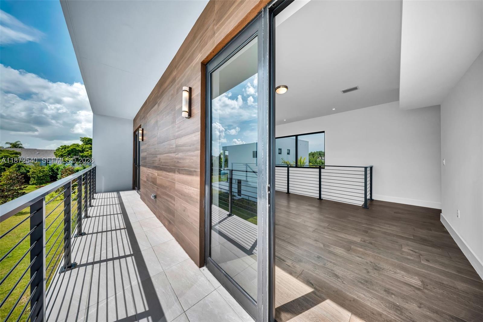 16740 N Botaniko Dr N, Weston FL 33326