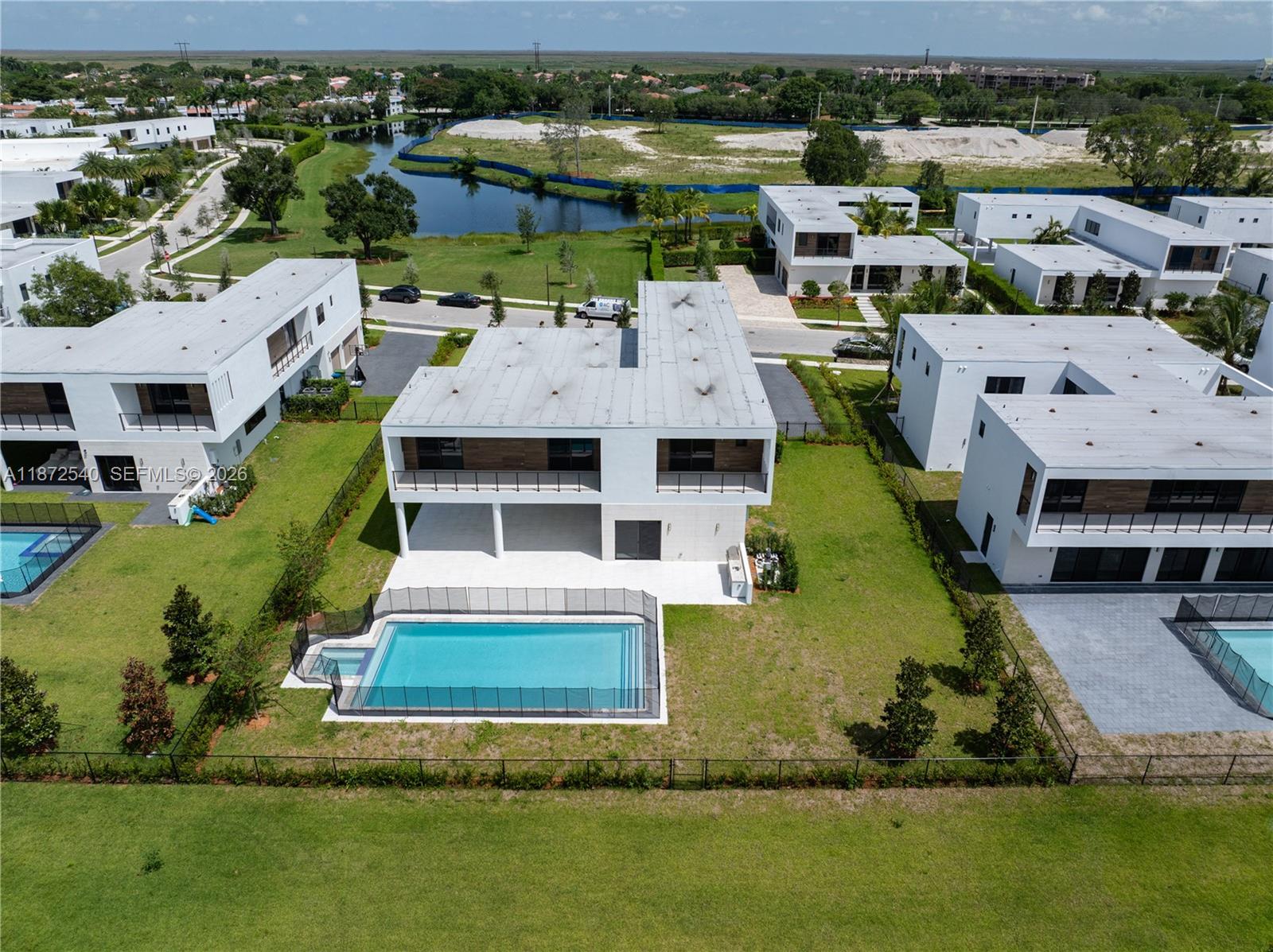 16740 N Botaniko Dr N, Weston FL 33326