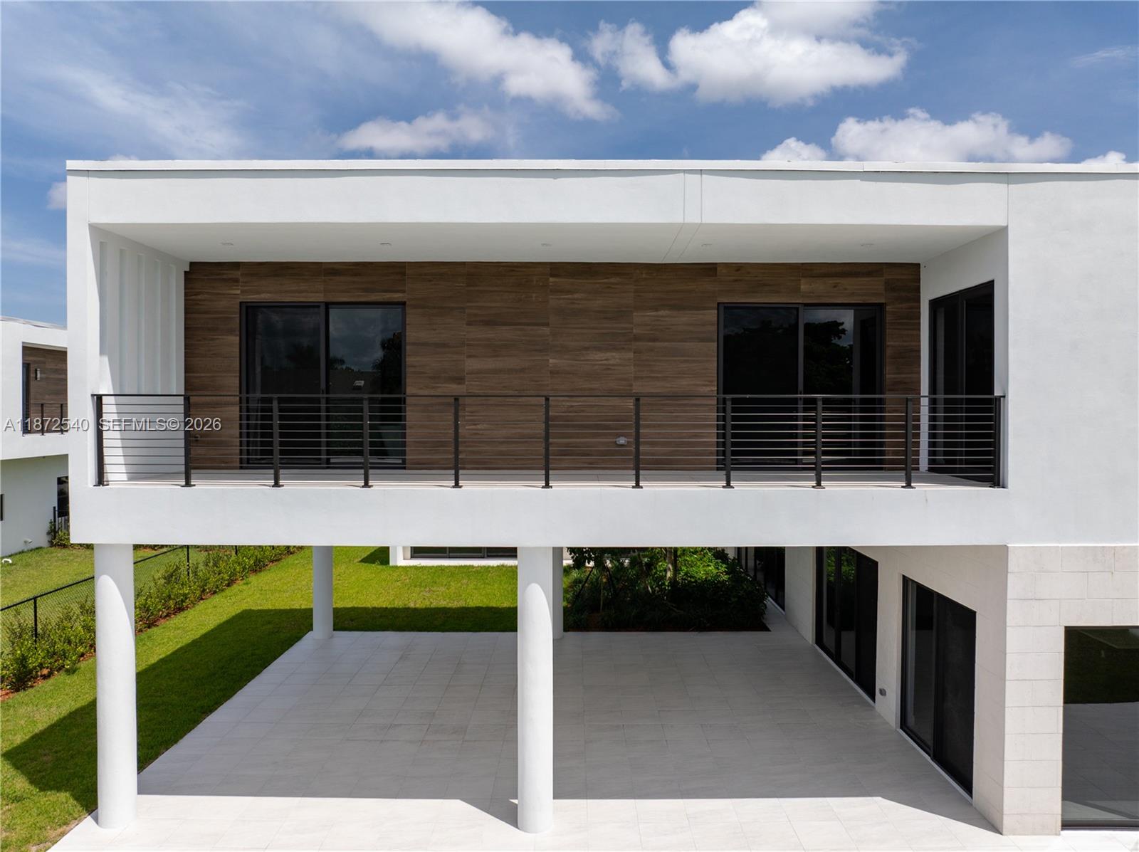 16740 N Botaniko Dr N, Weston FL 33326