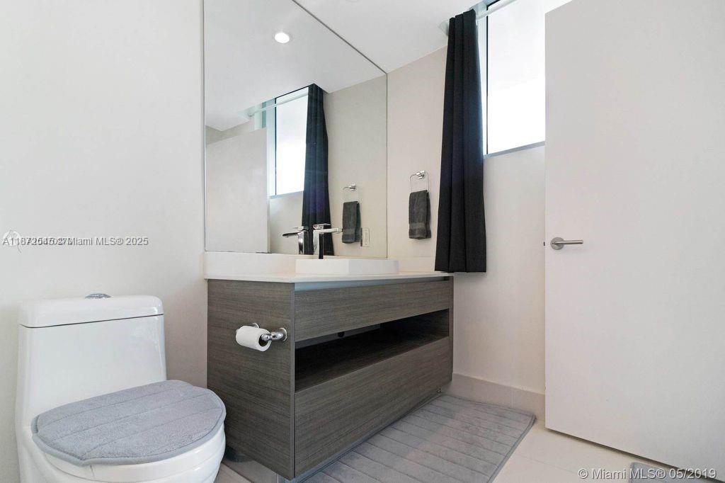 1100 S Miami Ave #2404, Miami FL 33130