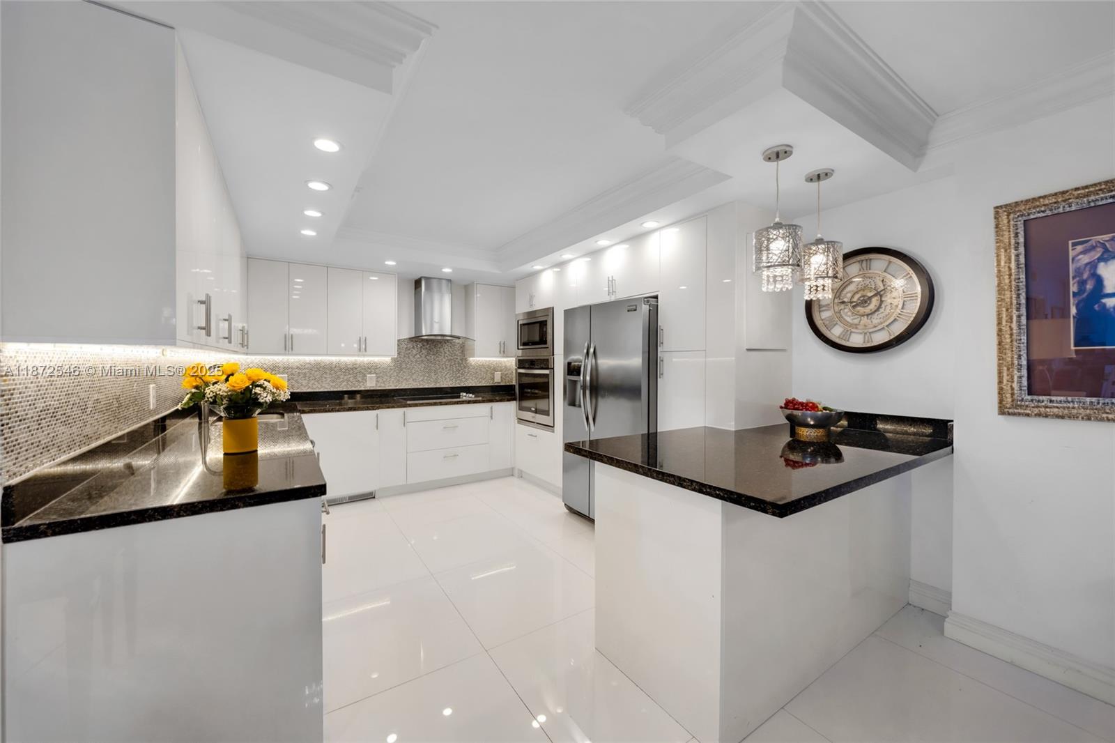 9801 Collins Ave #5Q, Bal Harbour FL 33154