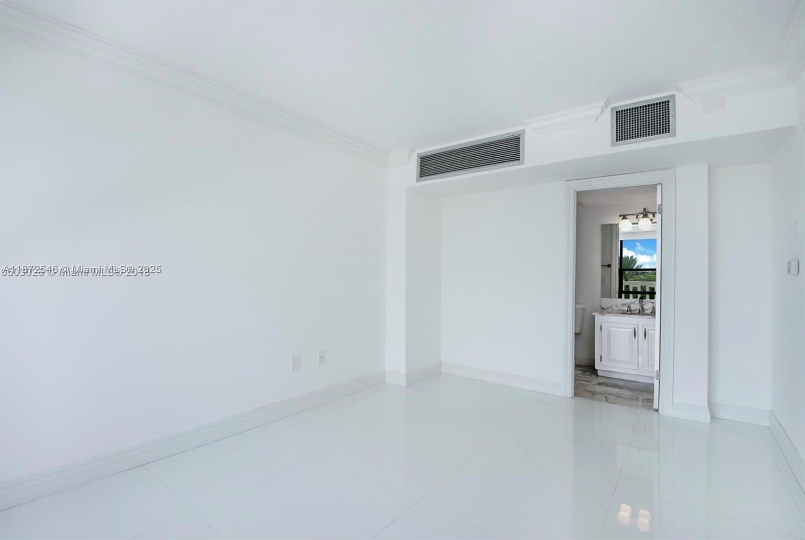 9801 Collins Ave #5Q, Bal Harbour FL 33154