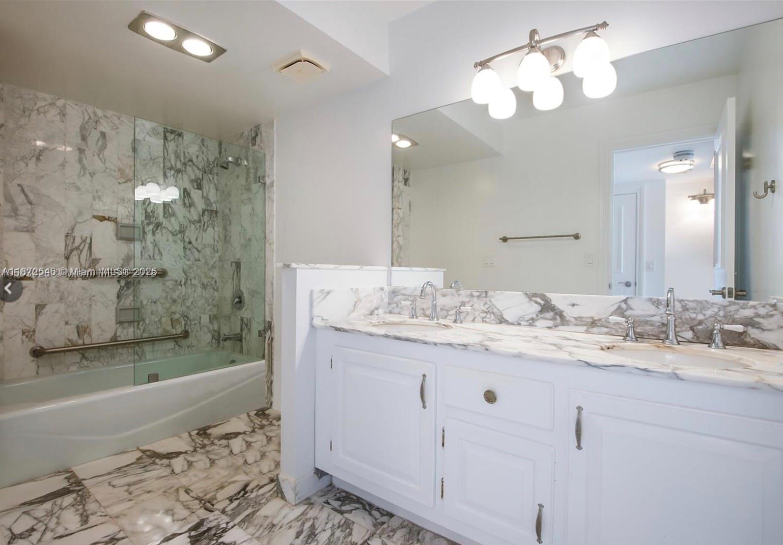 9801 Collins Ave #5Q, Bal Harbour FL 33154