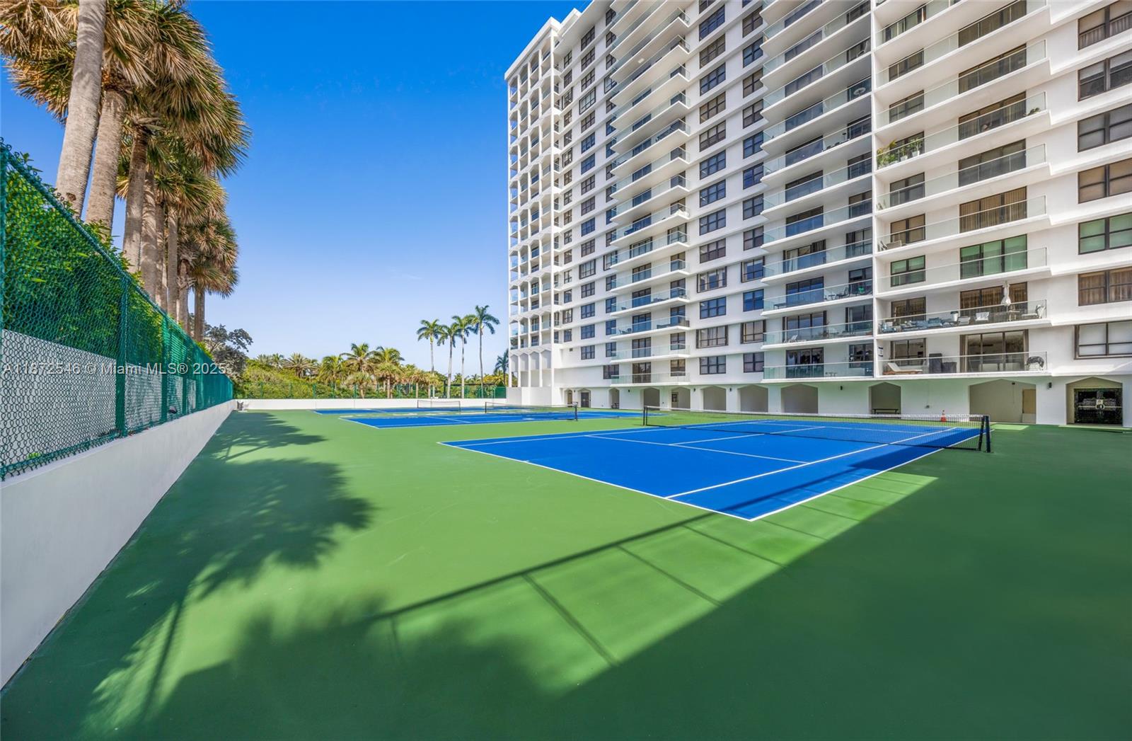 9801 Collins Ave #5Q, Bal Harbour FL 33154