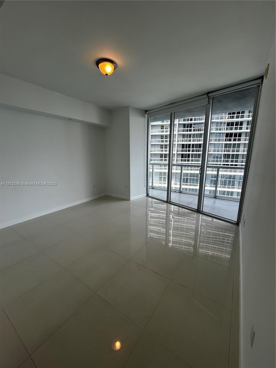 495 Brickell Ave #3106, Miami FL 33131