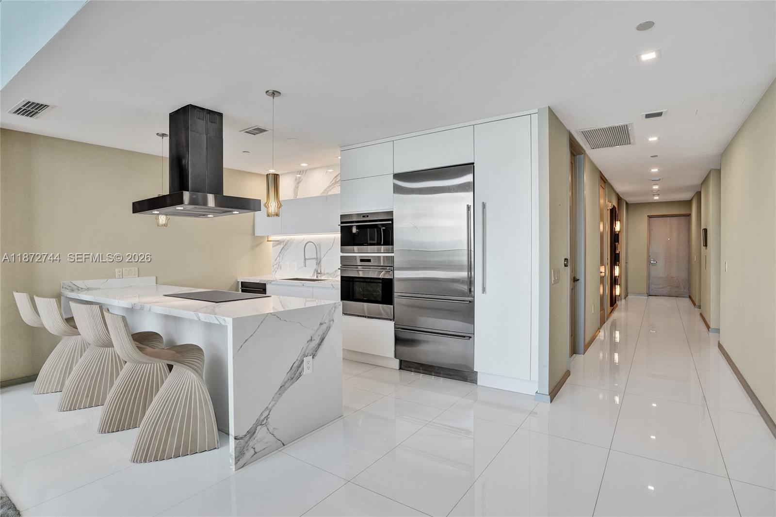 1100 Biscayne Blvd #6303, Miami FL 33132