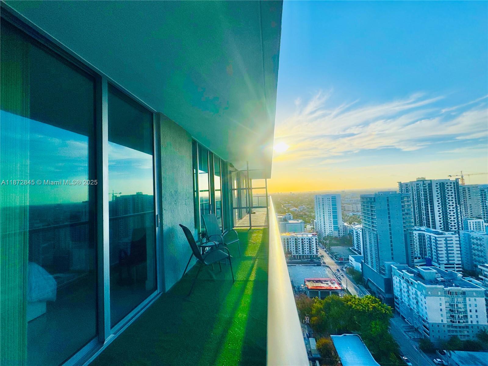 79 SW 12th St #3211-S, Miami FL 33130