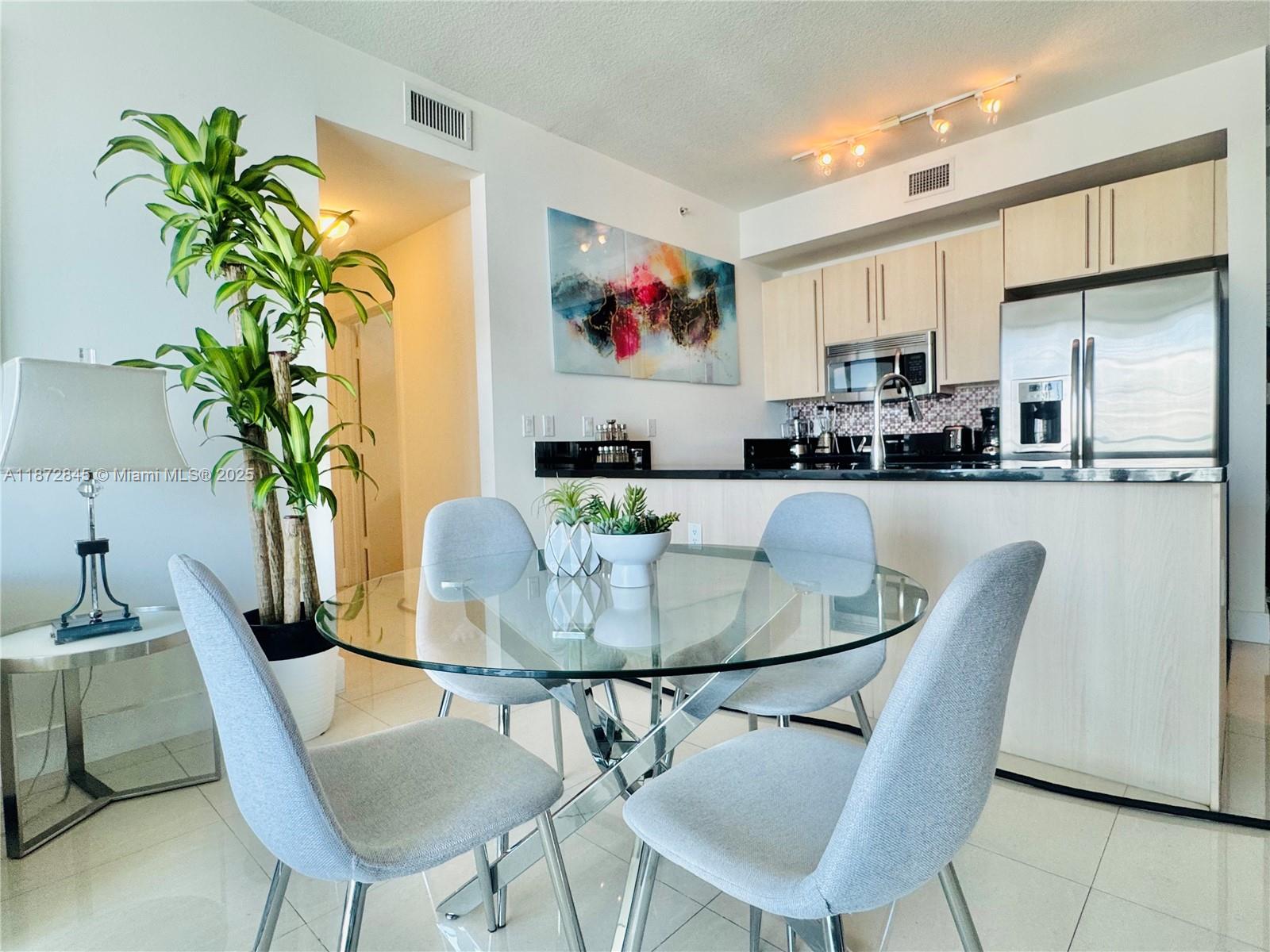 79 SW 12th St #3211-S, Miami FL 33130