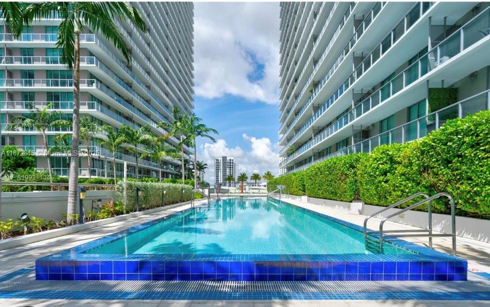 79 SW 12th St #3211-S, Miami FL 33130